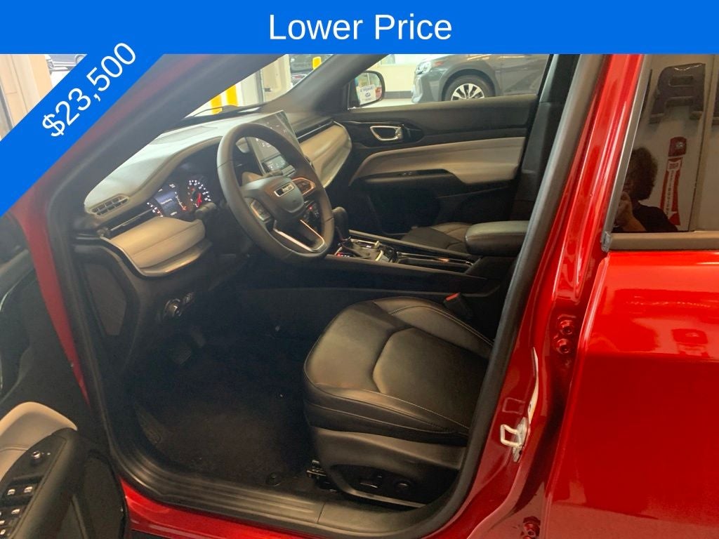 2025 Jeep Compass — rear three-quarter view