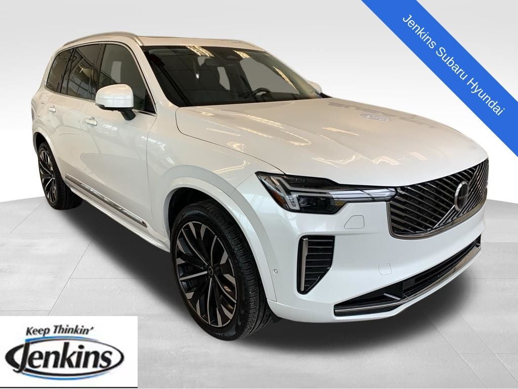 2025 Volvo XC90 B6 Plus 7-Seater 2025.5 in Crystal White Pearl — front three-quarter view